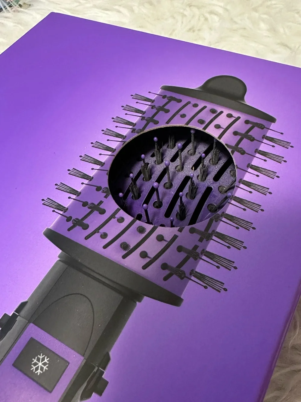The Knot Dr. for Conair Detangling Hot Air Brush Wet/Dry Styler - Picture 2 of 7